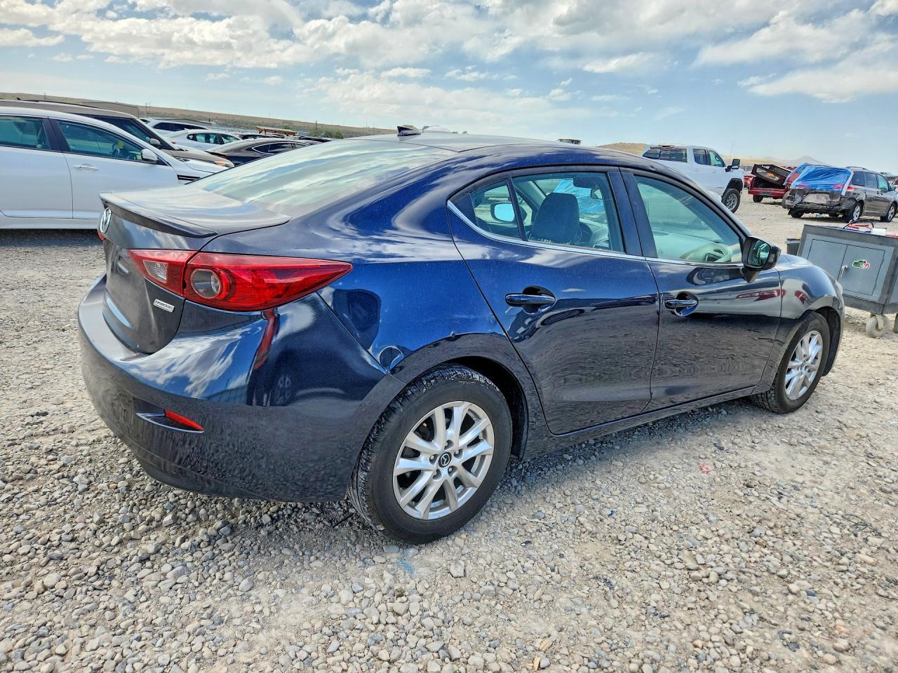 2015 Mazda 3 Grand Touring - Image 3
