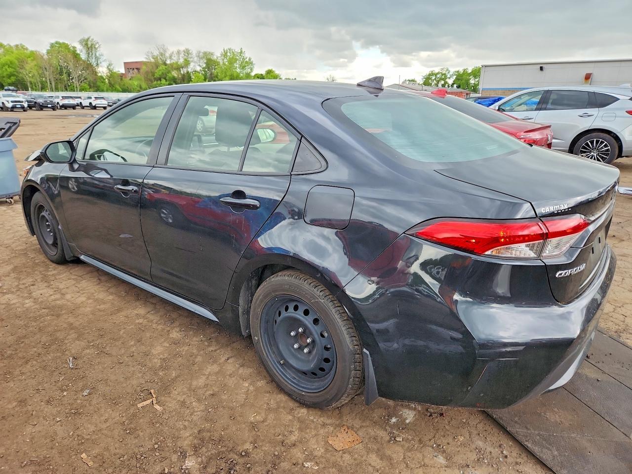 2022 Toyota Corolla Le - Фото 2
