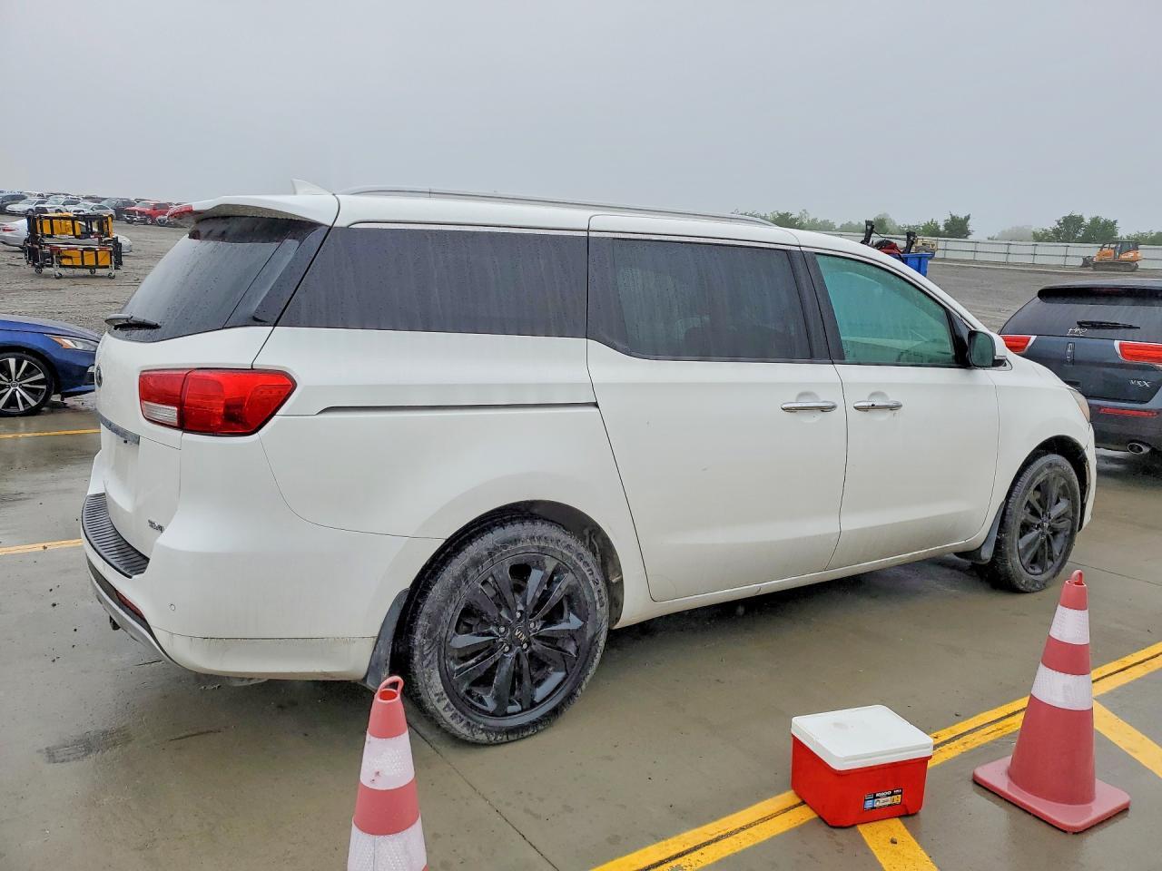 2015 Kia Sedona Sxl - Фото 3