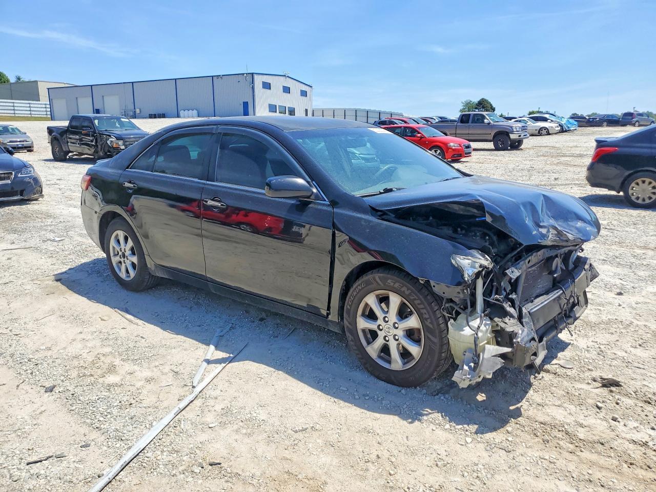 2011 Toyota Camry Le - Image 4