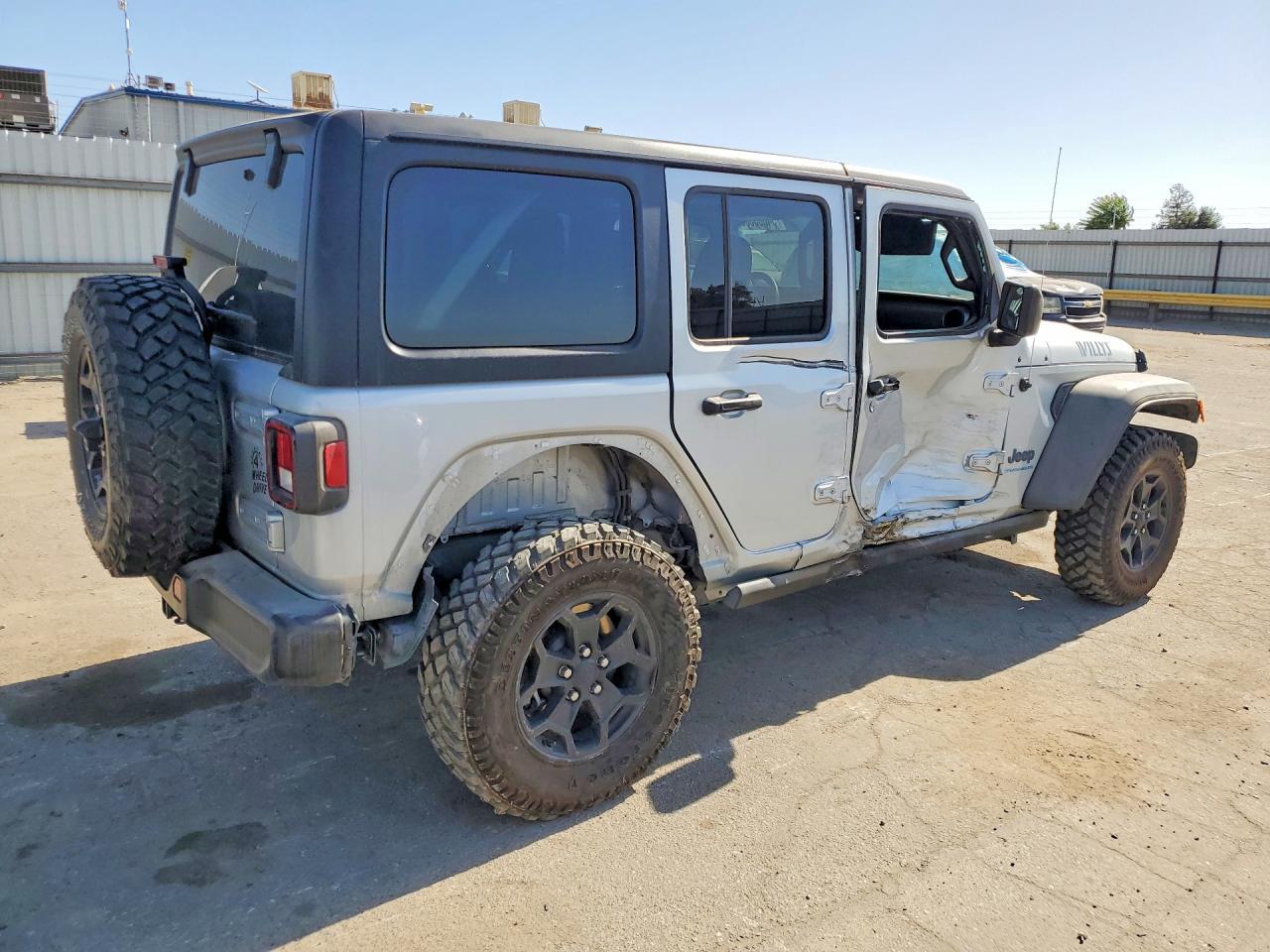 2023 Jeep Wrangler 4Xe - Фото 3