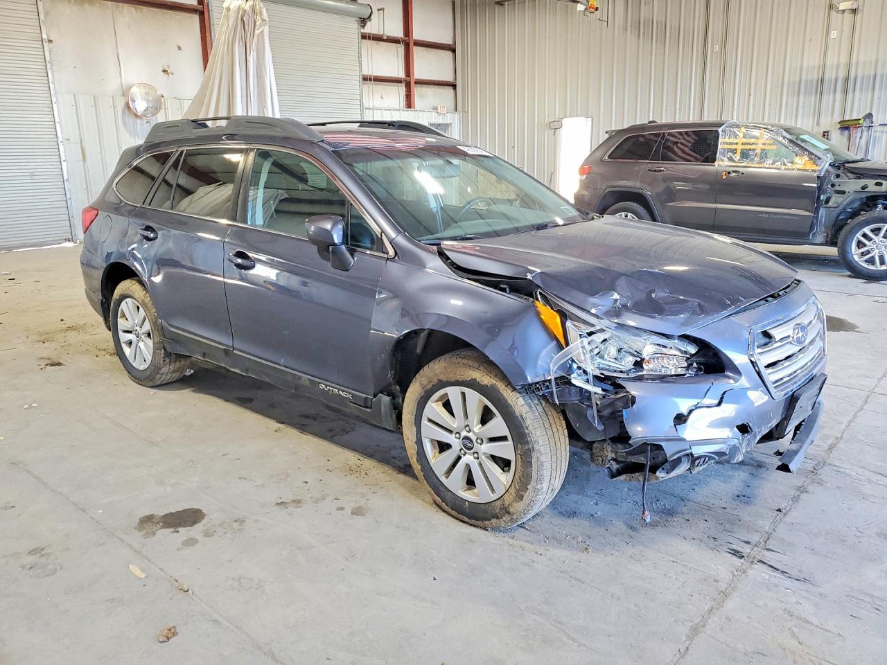 2017 Subaru Outback 2.5I Premium - Image 4
