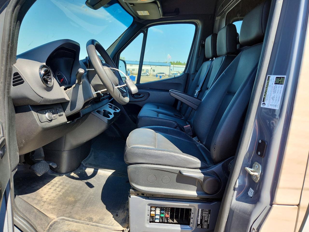 2024 Mercedes Benz Sprinter 2500 Delivery Van - Image 7