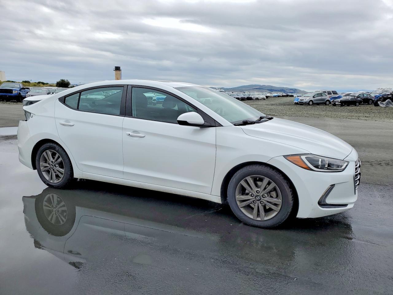 2018 Hyundai Elantra Value Edition - Фото 4