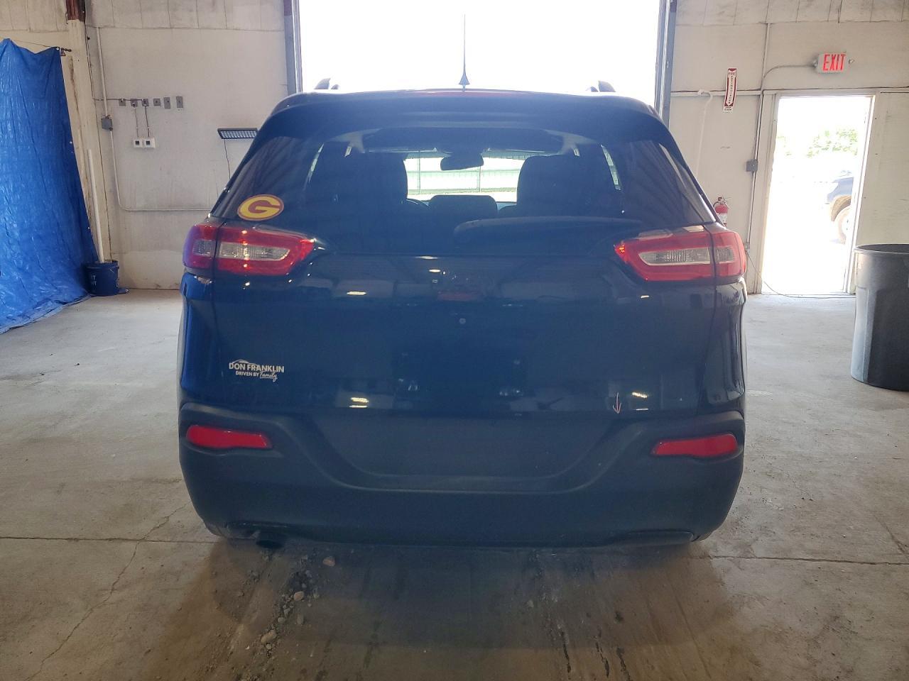 2018 Jeep Cherokee Latitude - Image 6