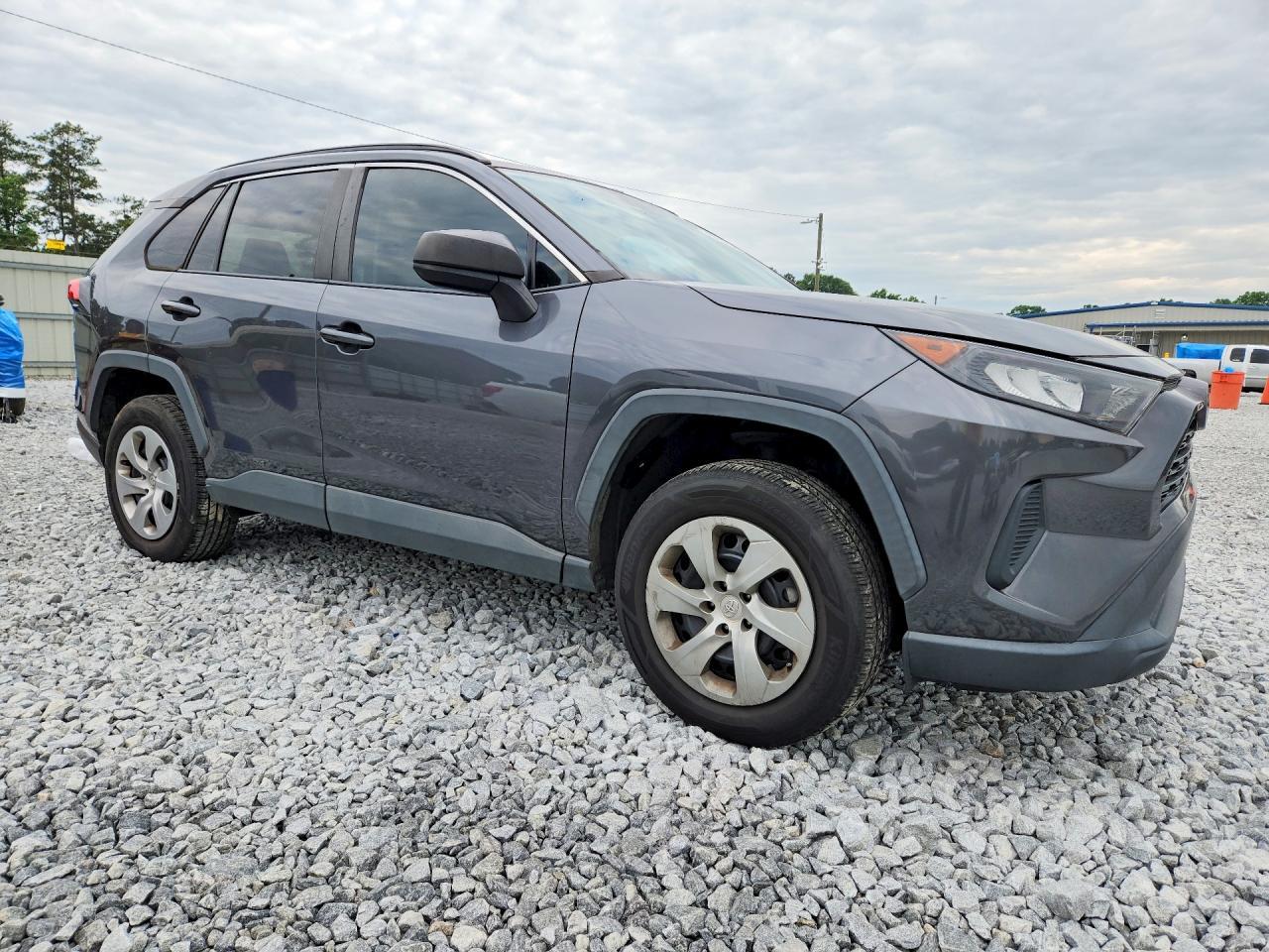 2020 Toyota Rav4 Le - Фото 4