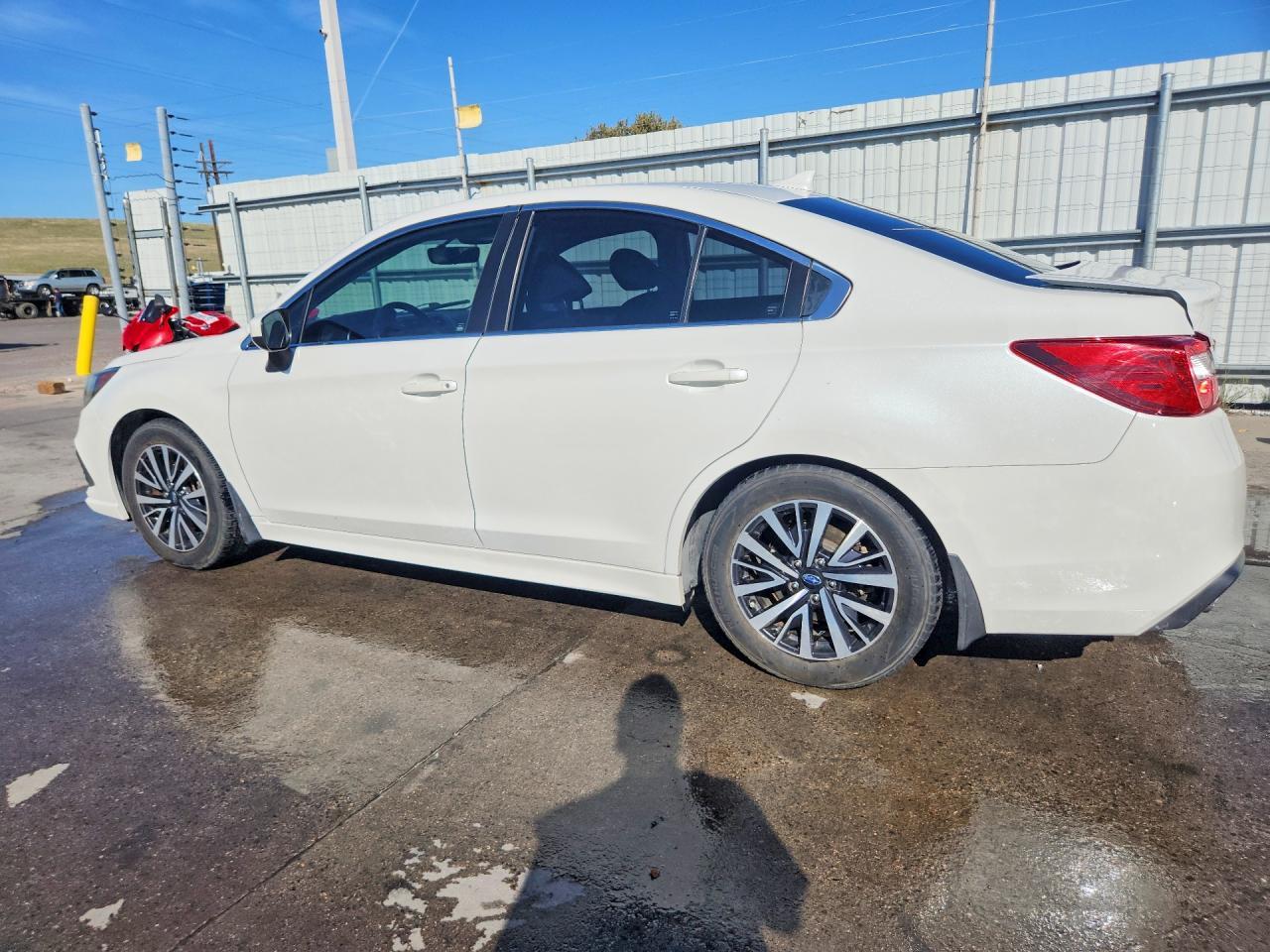 2018 Subaru Legacy 2.5I Premium - Image 2