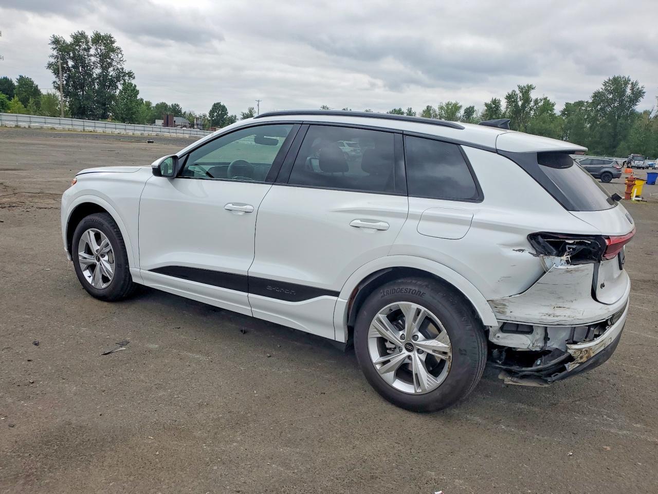 2025 Audi Q6 E-Tron Premium - Image 2