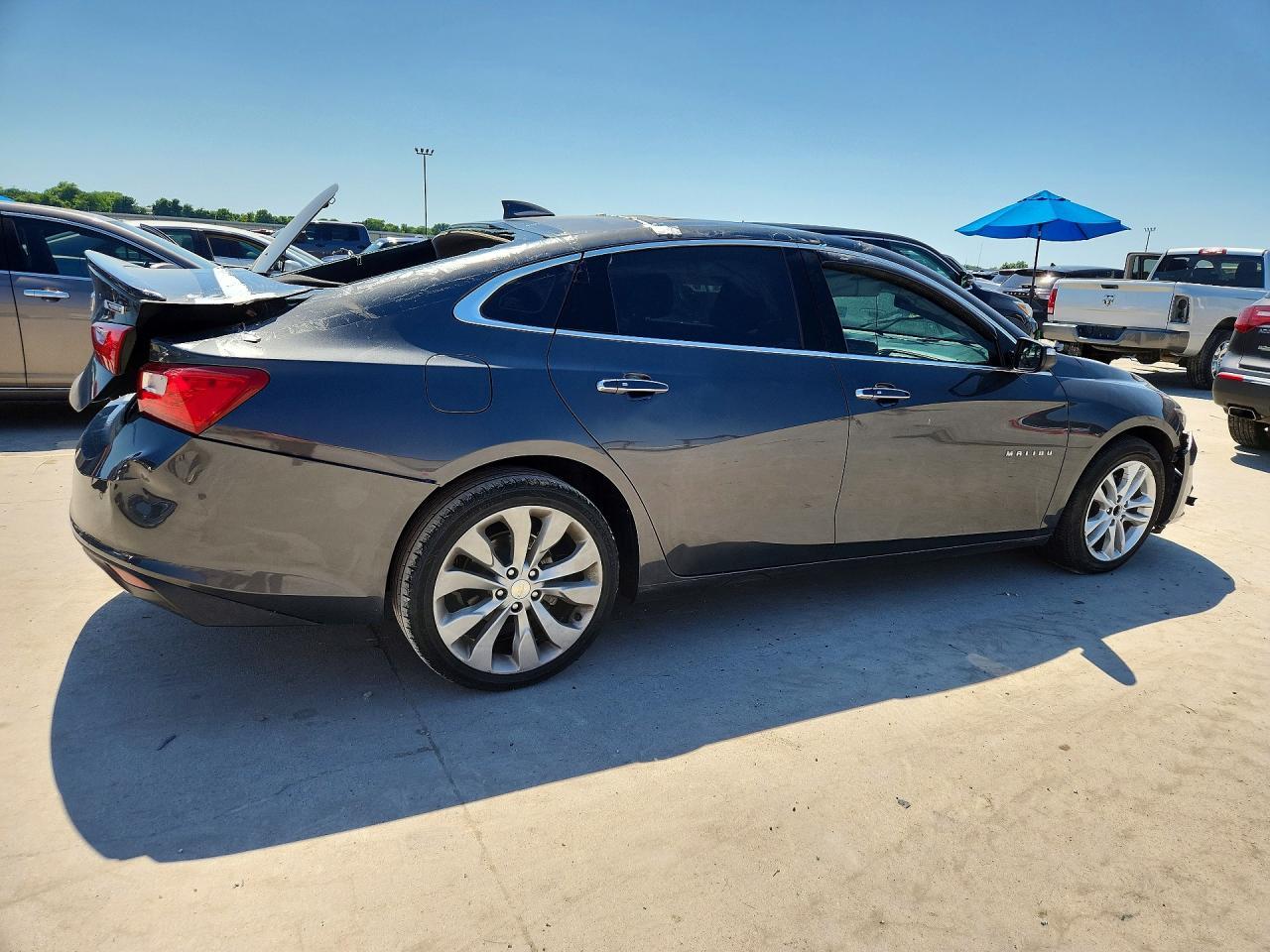 2017 Chevrolet Malibu Premier - Фото 3