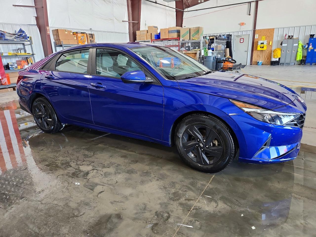 2023 Hyundai Elantra Blue - Фото 4