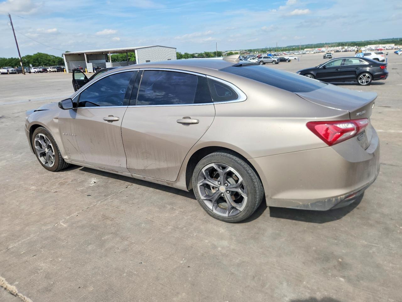 2022 Chevrolet Malibu Lt - Image 2
