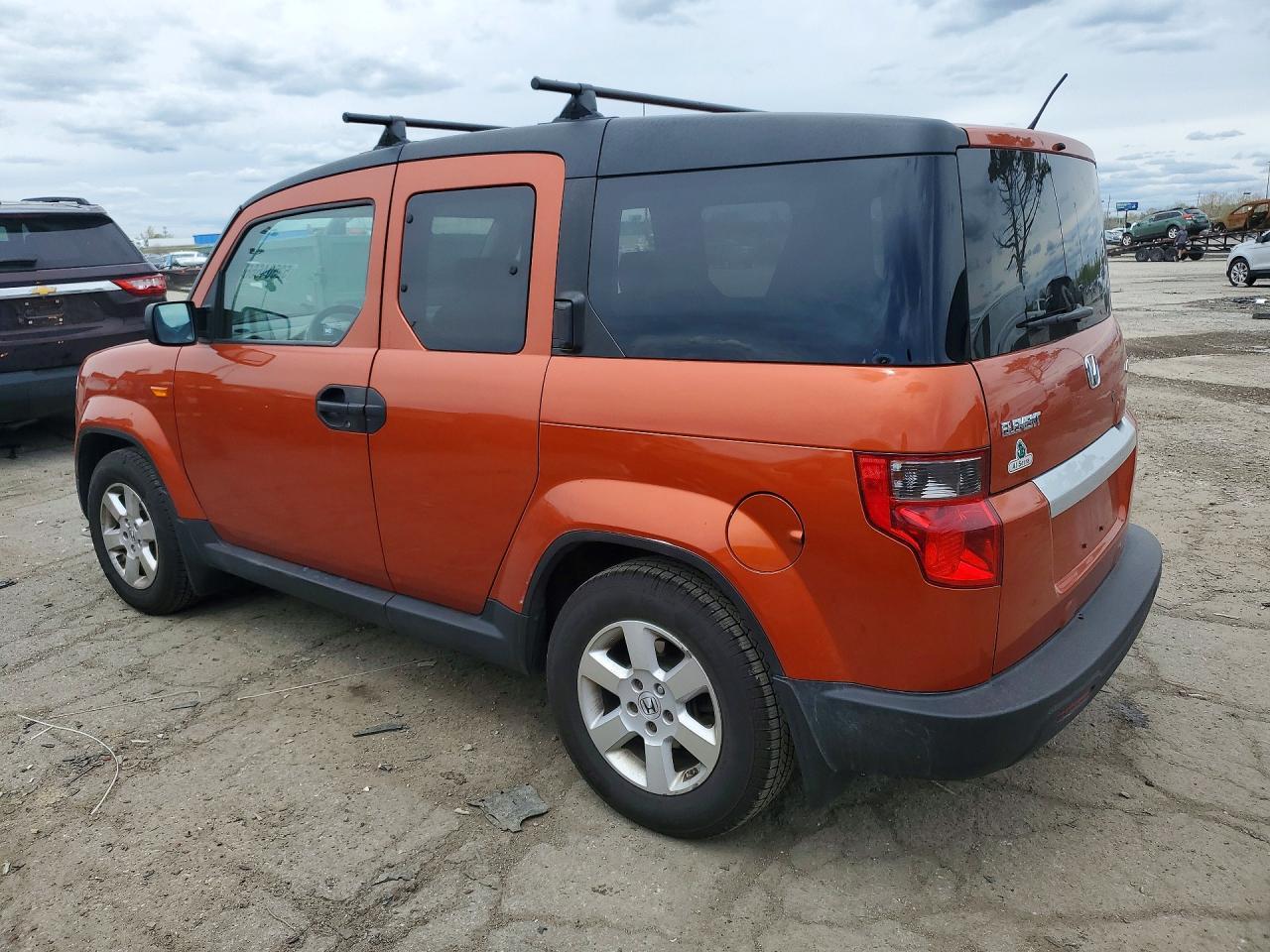 2010 Honda Element Ex - Image 2