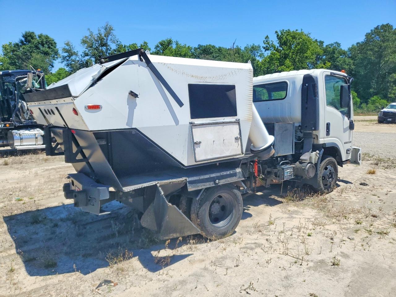 2019 Isuzu Npr Refuse Truck - Фото 4