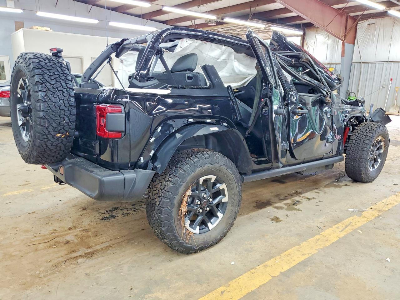 2026 Jeep Wrangler Rubicon - Image 3