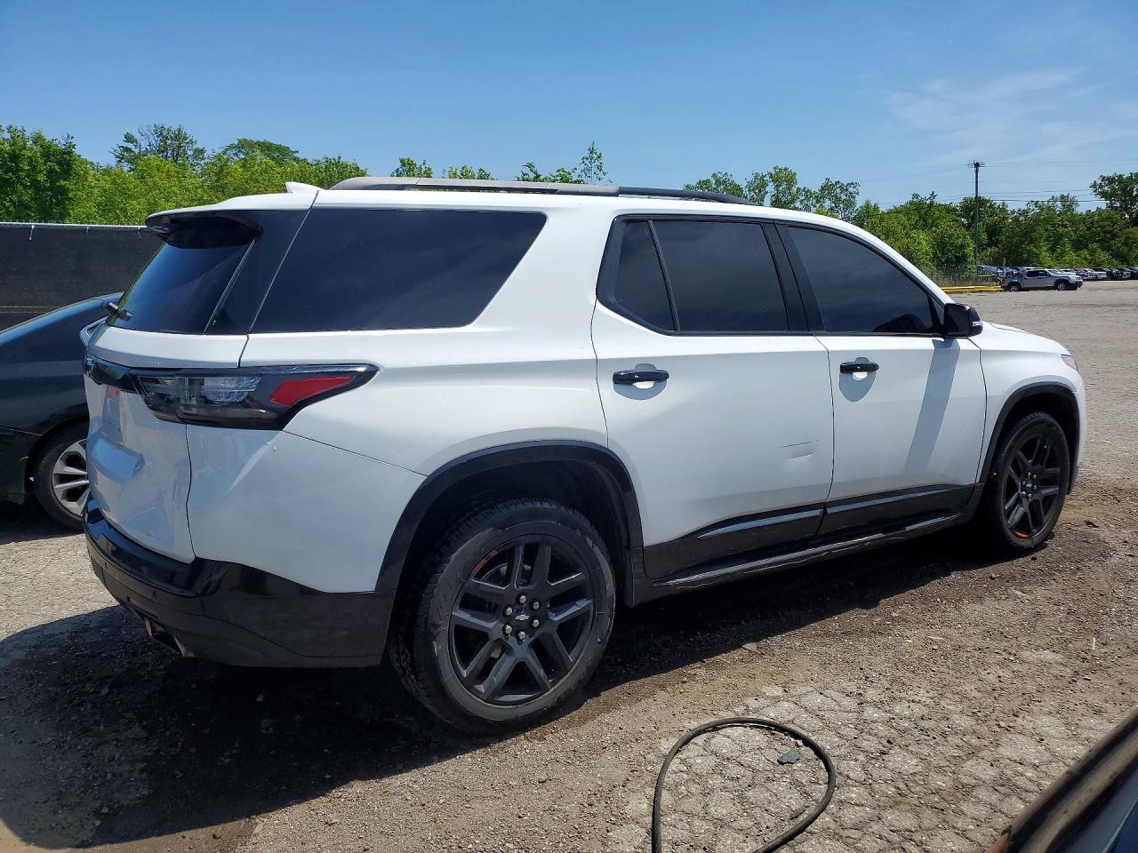 2018 Chevrolet Traverse Premier - Image 3