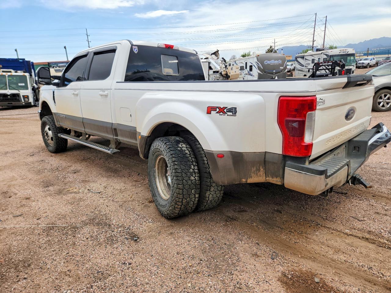 2017 Ford F350 Super Duty - Image 2