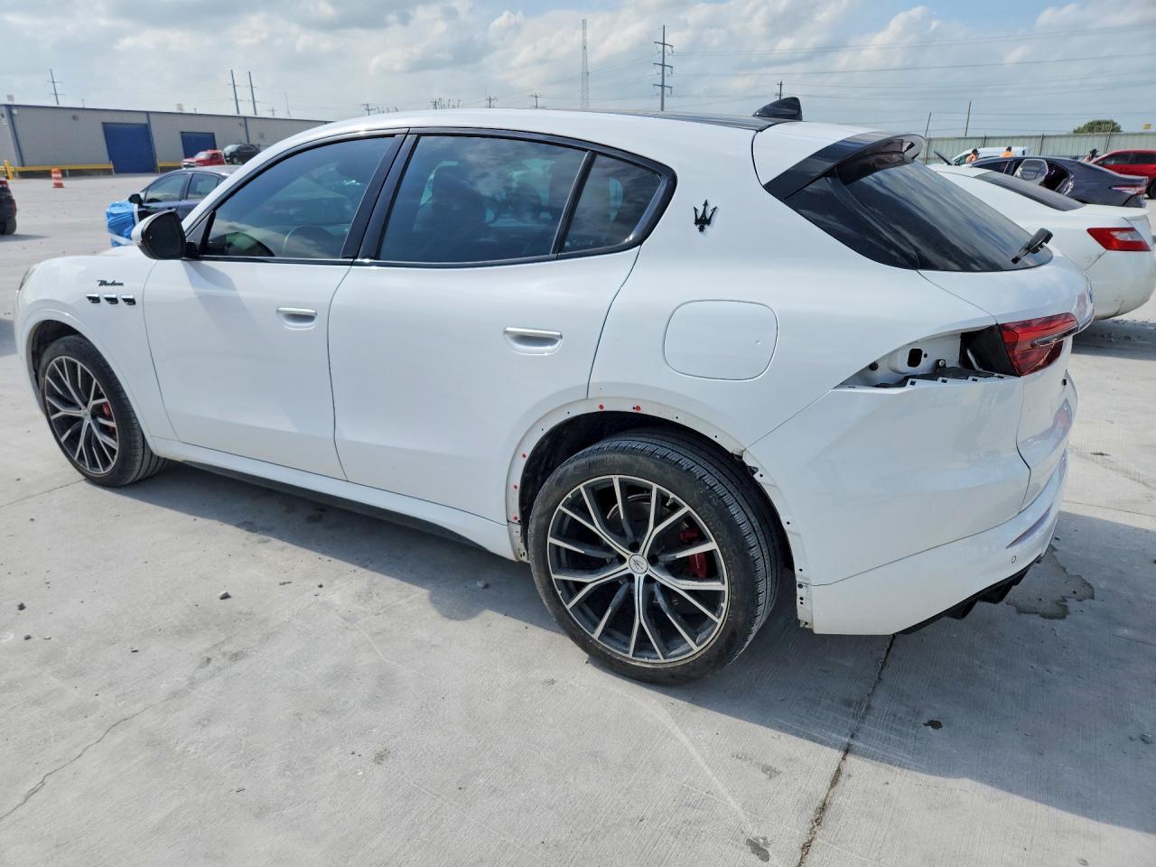 2023 Maserati Grecale Modena - Image 2