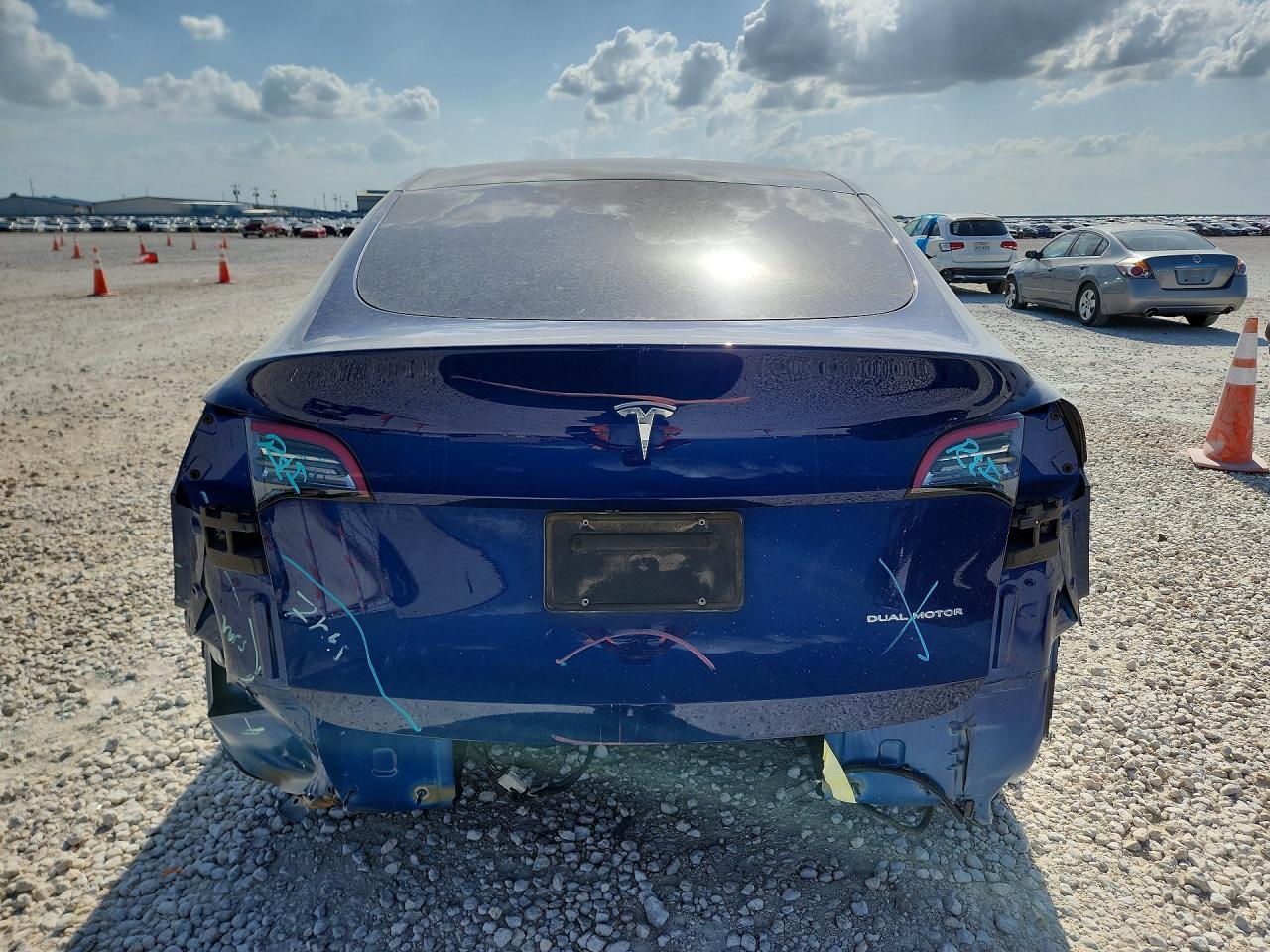 2021 Tesla Model Y - Фото 6