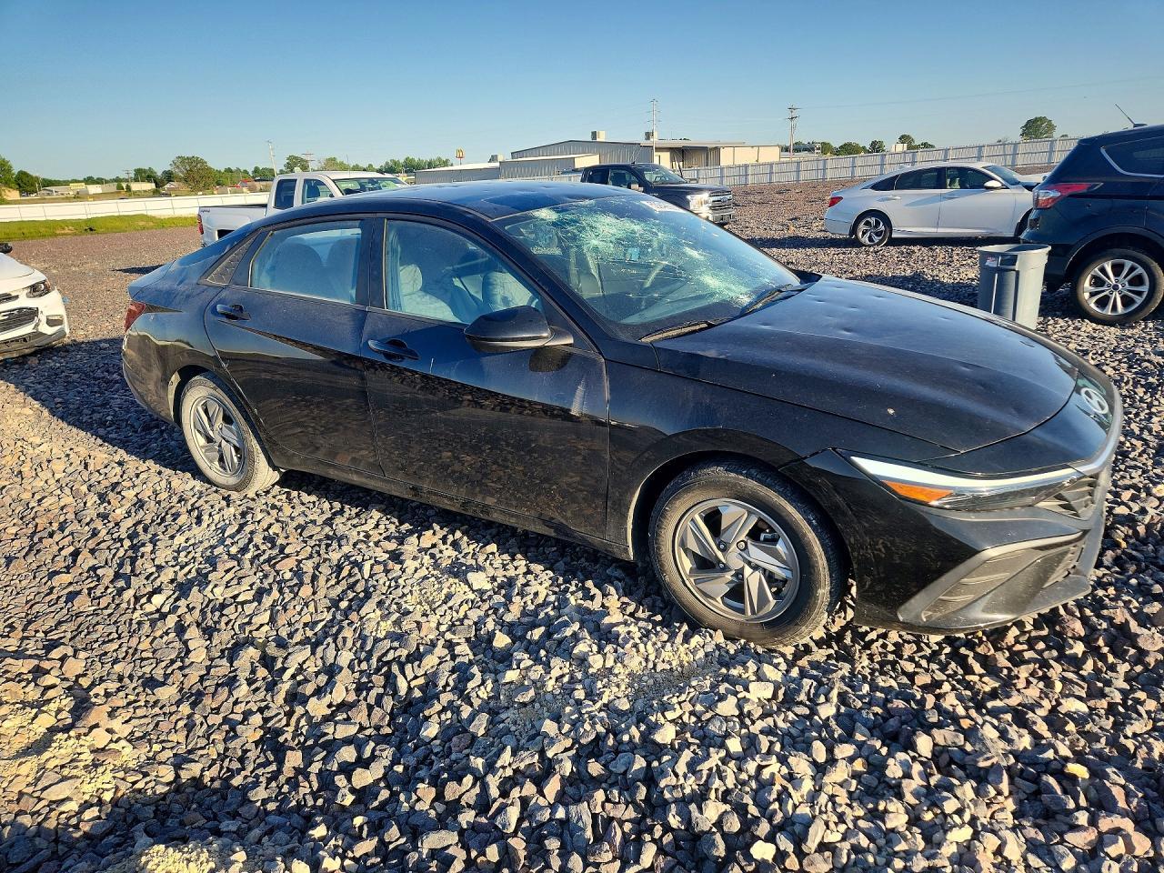 2024 Hyundai Elantra Se - Фото 4