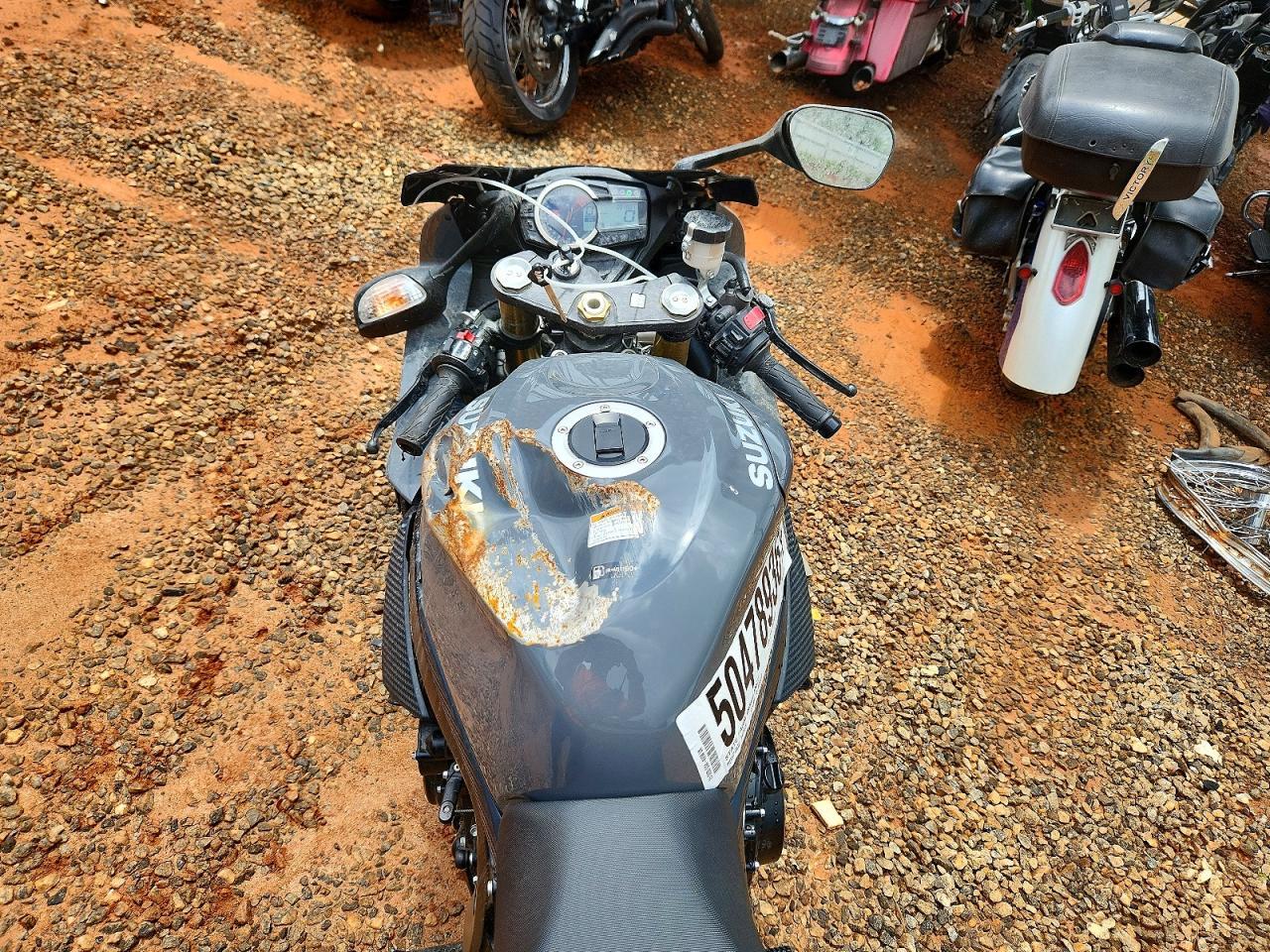 2025 Suzuki Gsx-R750 - Фото 6