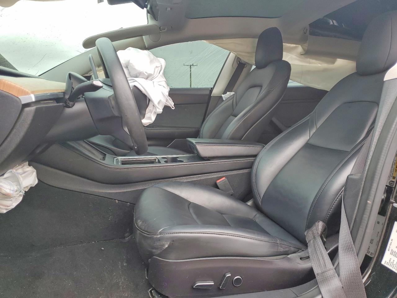 2022 Tesla Model 3 - Фото 7