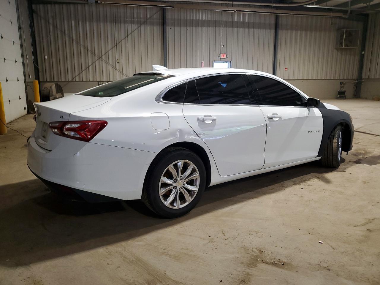 2021 Chevrolet Malibu Lt - Фото 3