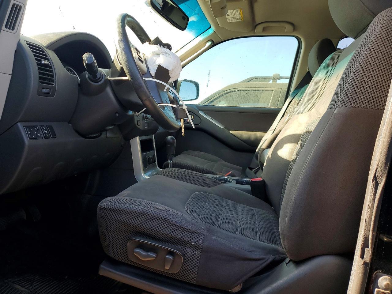 2011 Nissan Pathfinder S - Image 7