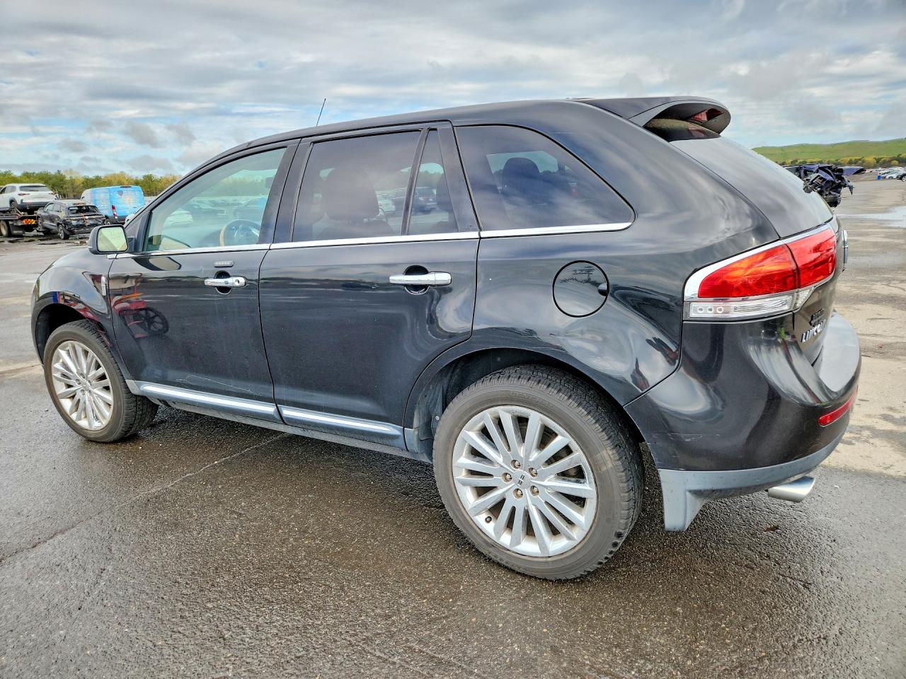 2013 Lincoln Mkx - Image 2