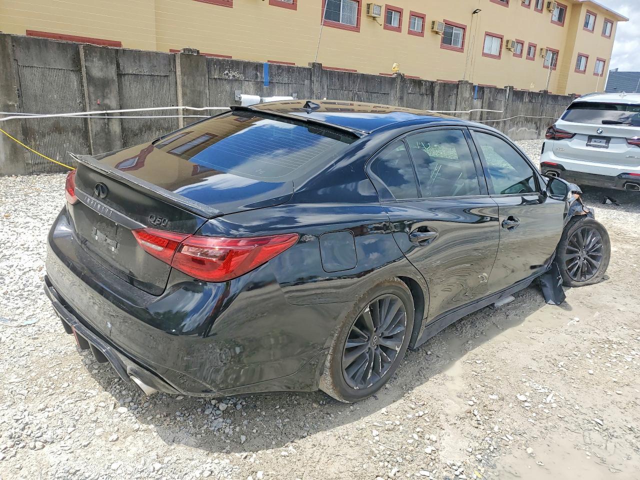 2021 Infiniti Q50 Luxe - Фото 3