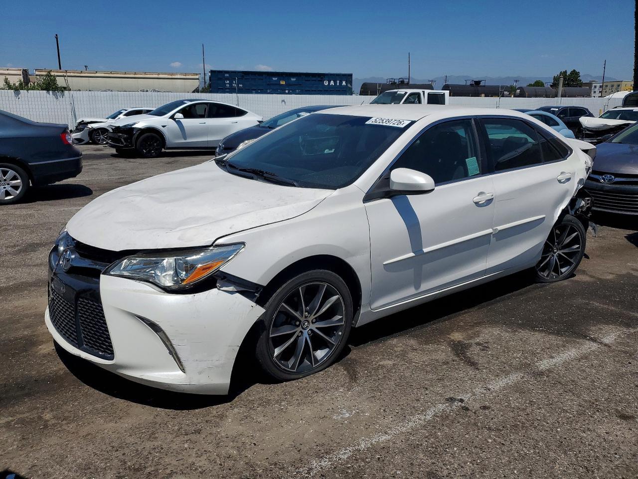2016 Toyota Camry Xse