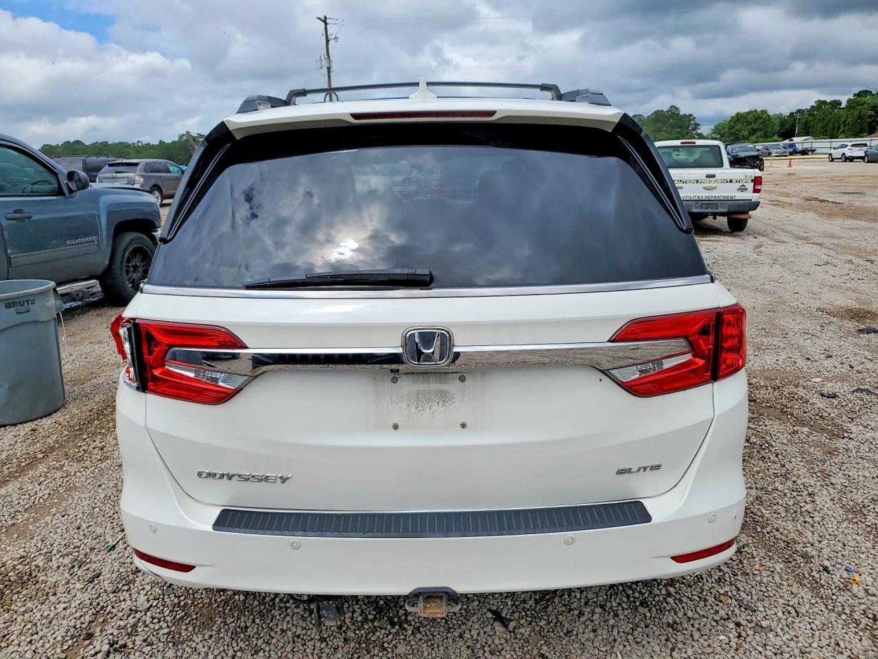2018 Honda Odyssey Elite - Фото 6