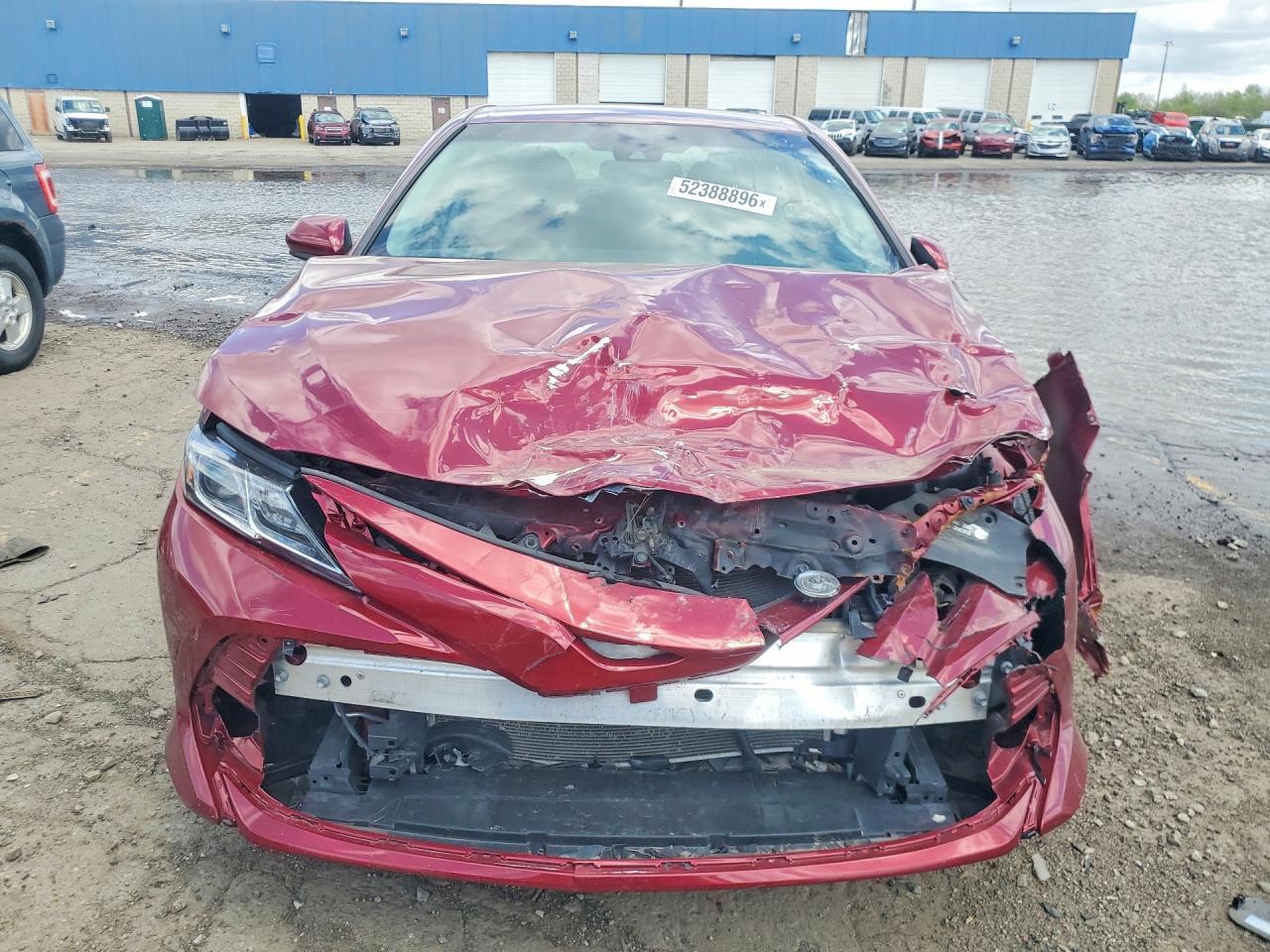 2018 Toyota Camry Le - Image 5