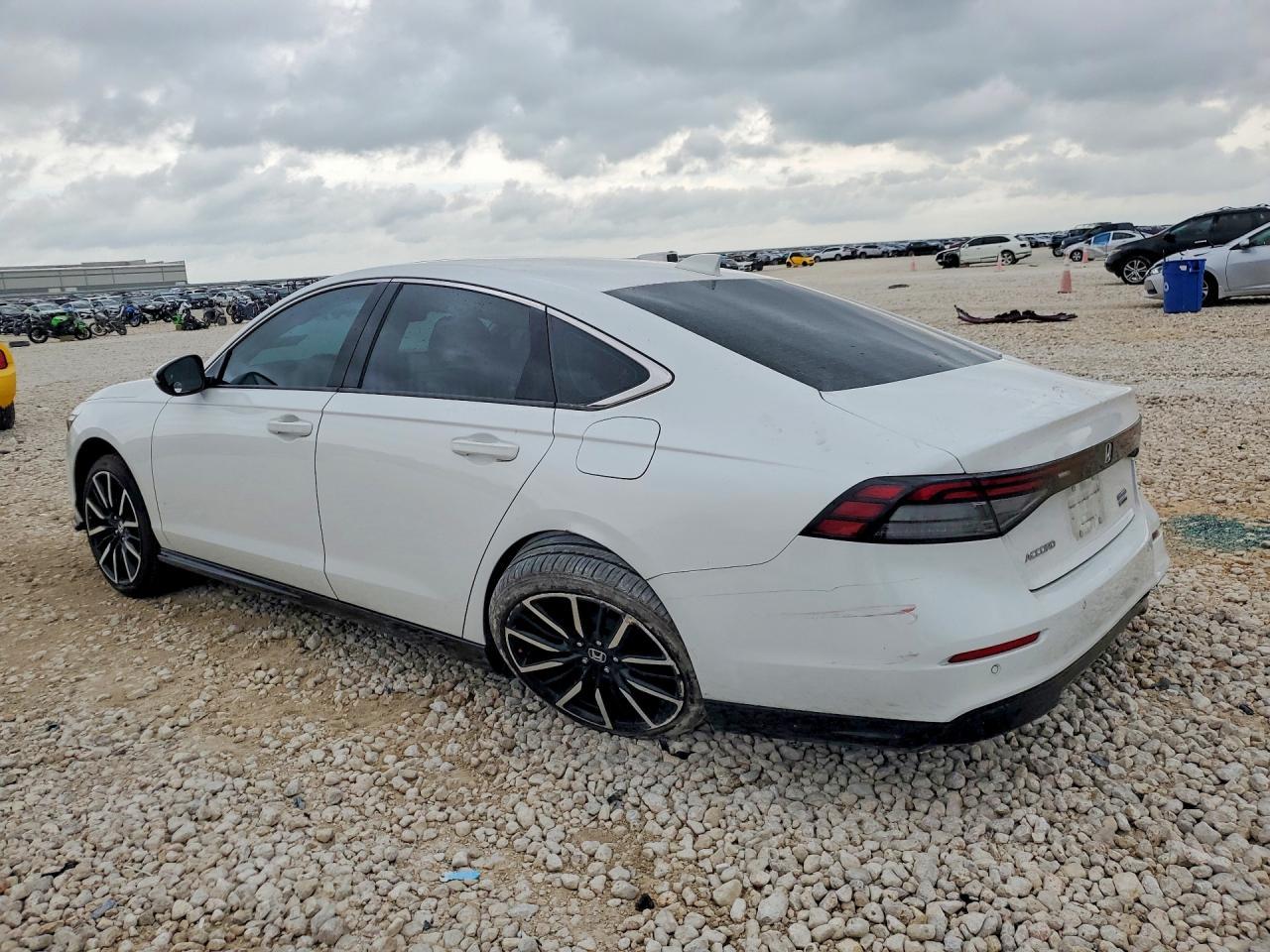 2025 Honda Accord Touring Hybrid - Image 2