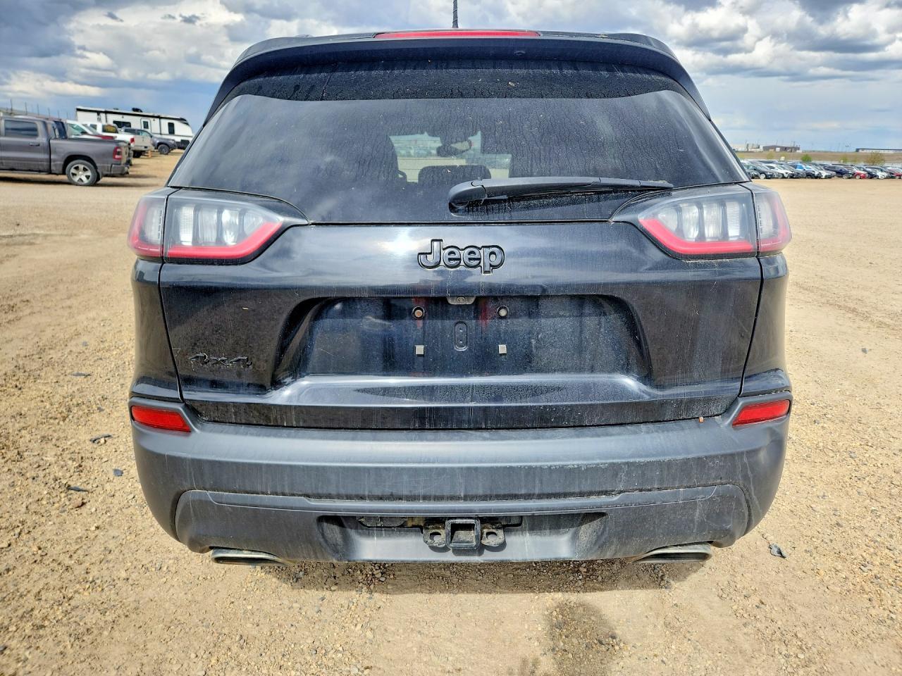 2022 Jeep Cherokee Latitude Lux - Image 6