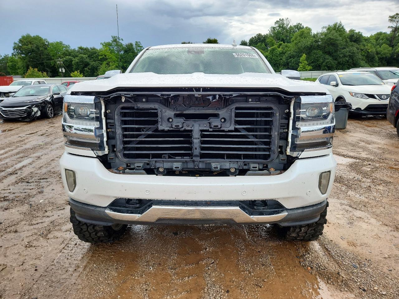 2017 Chevrolet Silverado K1500 High Country - Image 5
