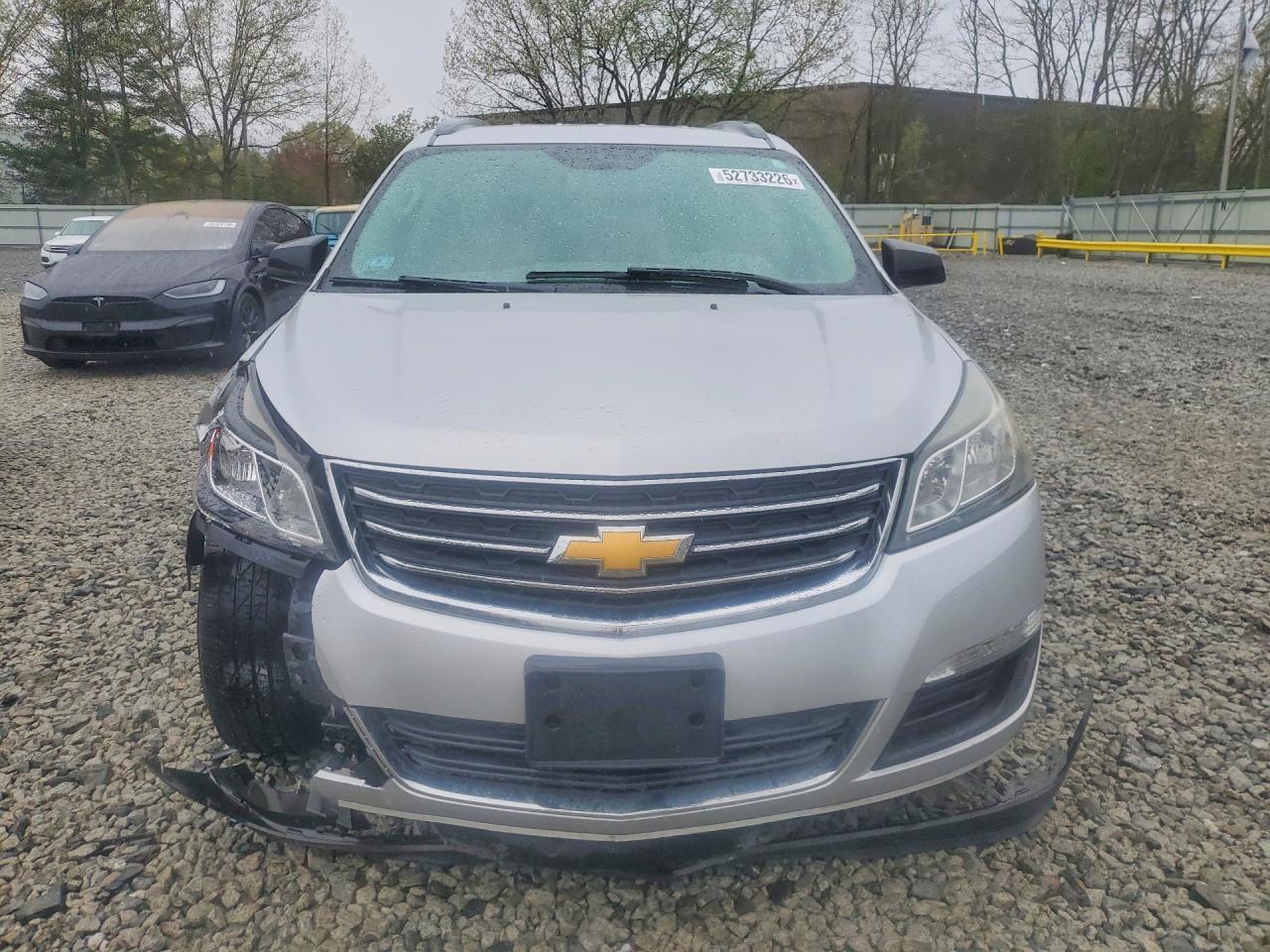 2017 Chevrolet Traverse Ls - Фото 5