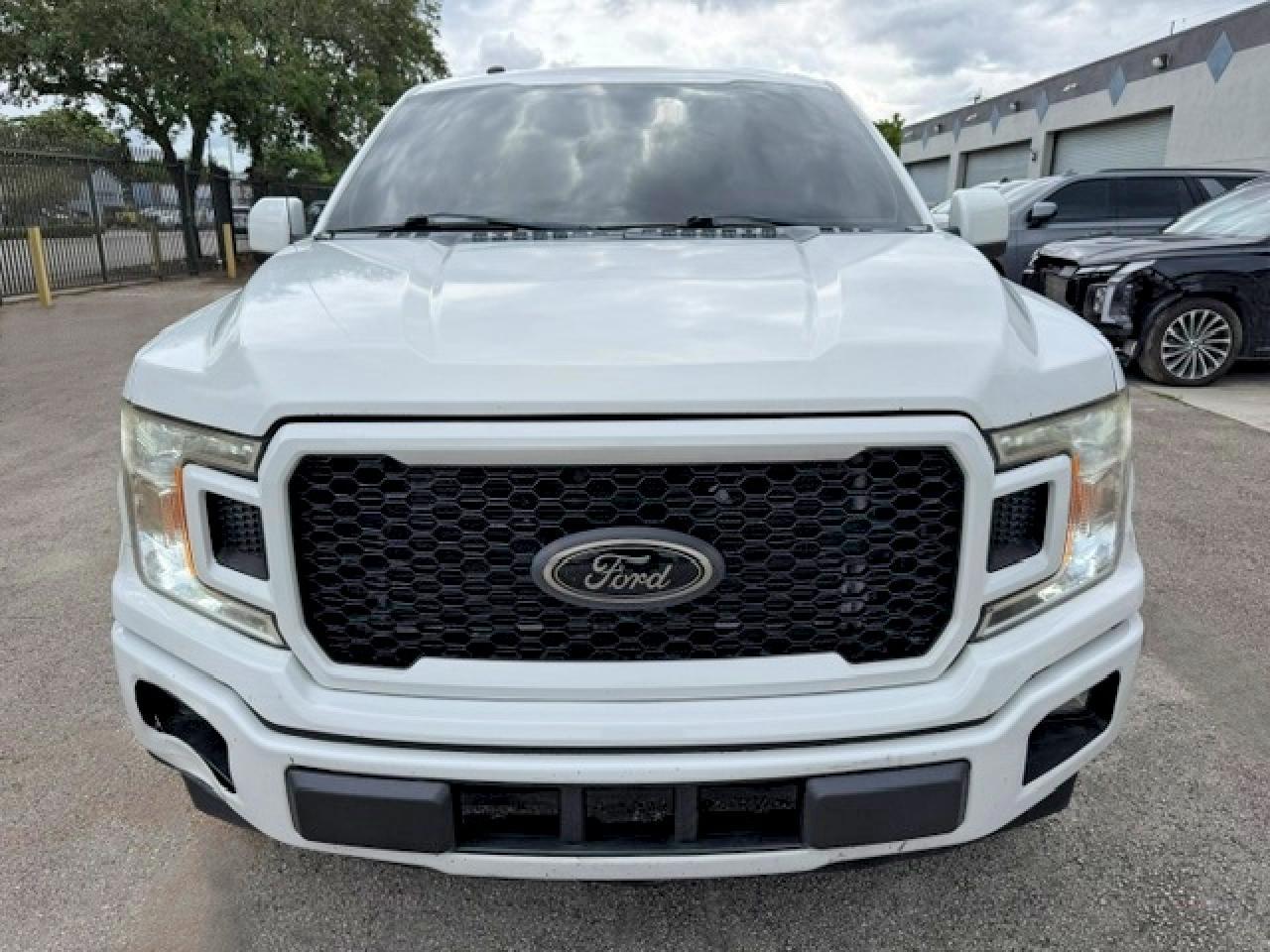 2016 Ford F150 Supercrew - Фото 5
