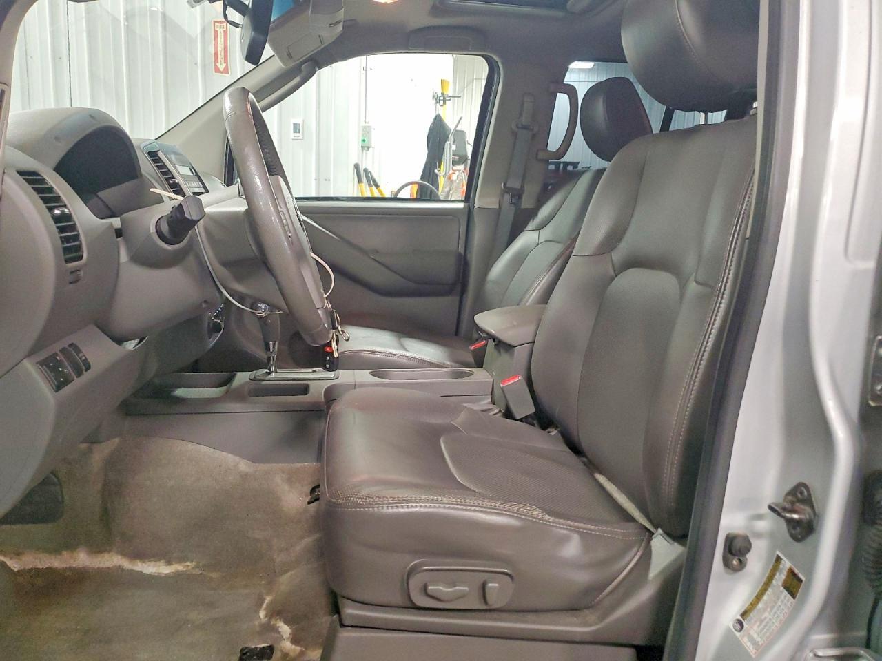2011 Nissan Frontier S - Image 7