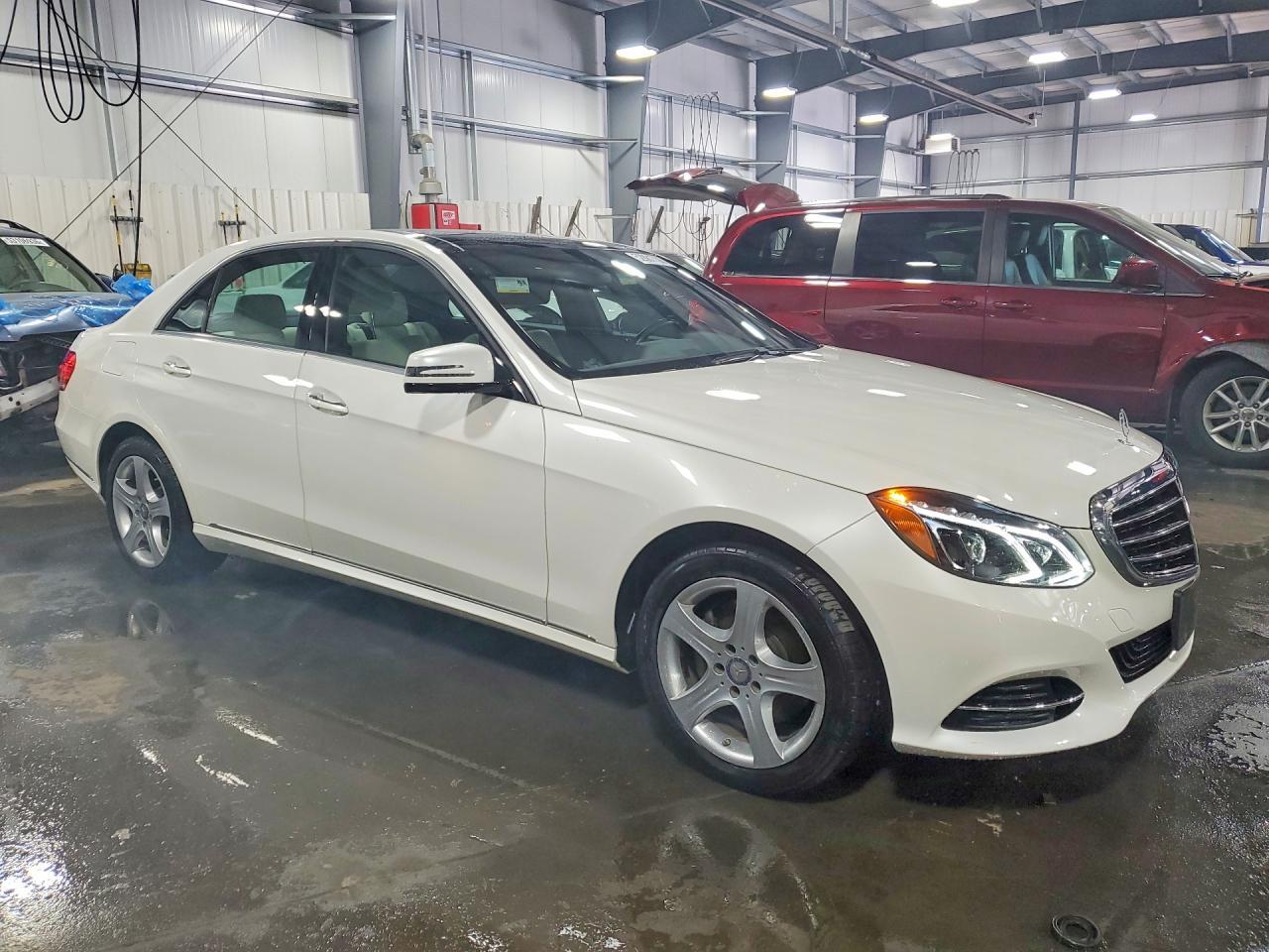 2016 Mercedes-Benz E 350 4Matic - Image 4