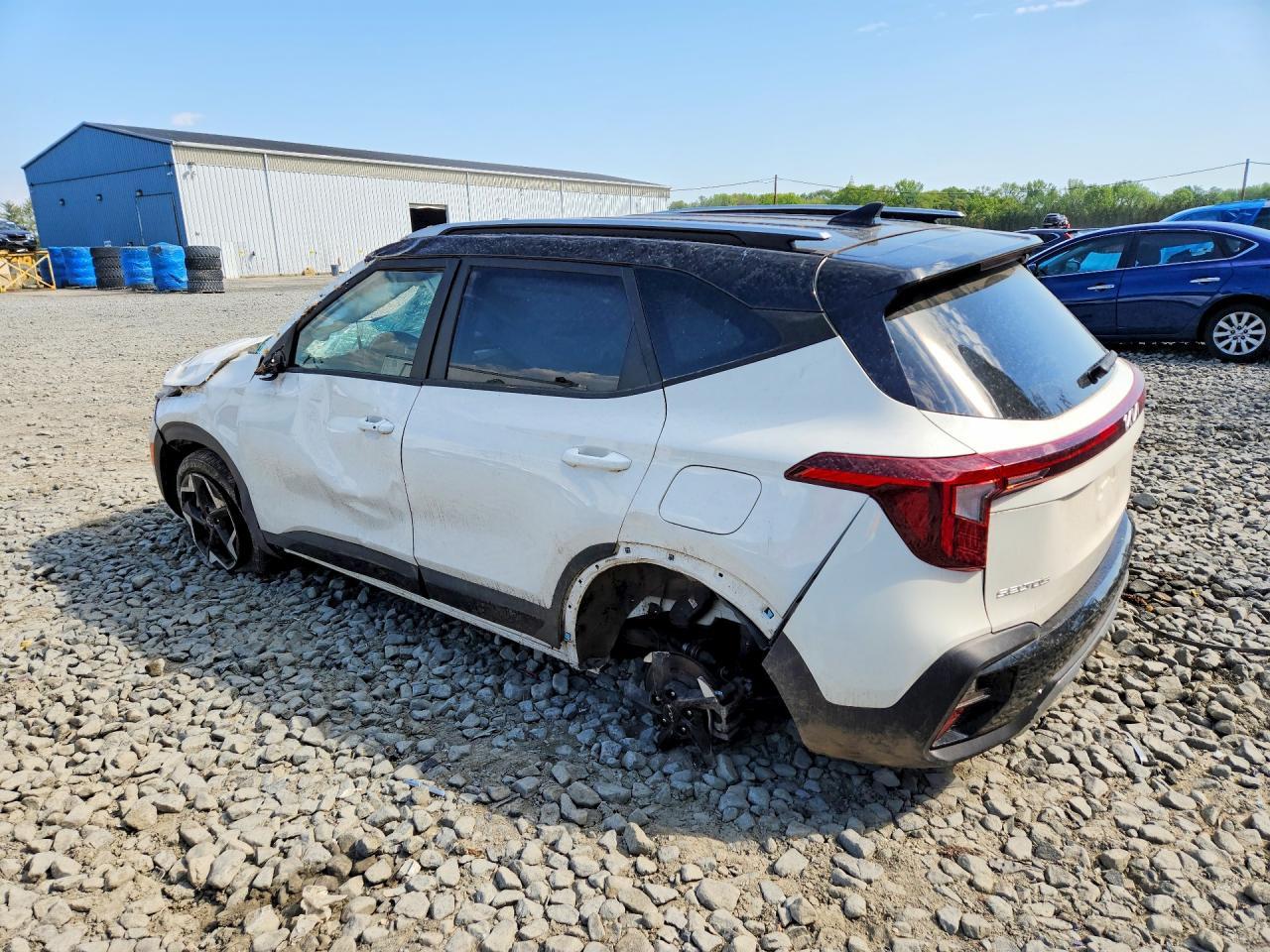 2025 Kia Seltos S - Image 2