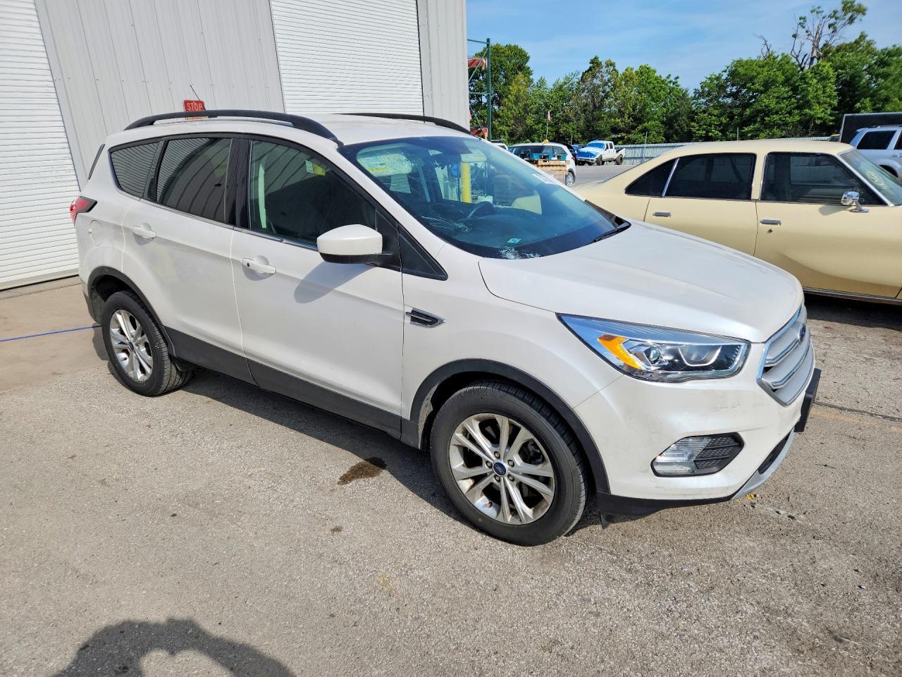 2019 Ford Escape Sel - Image 4