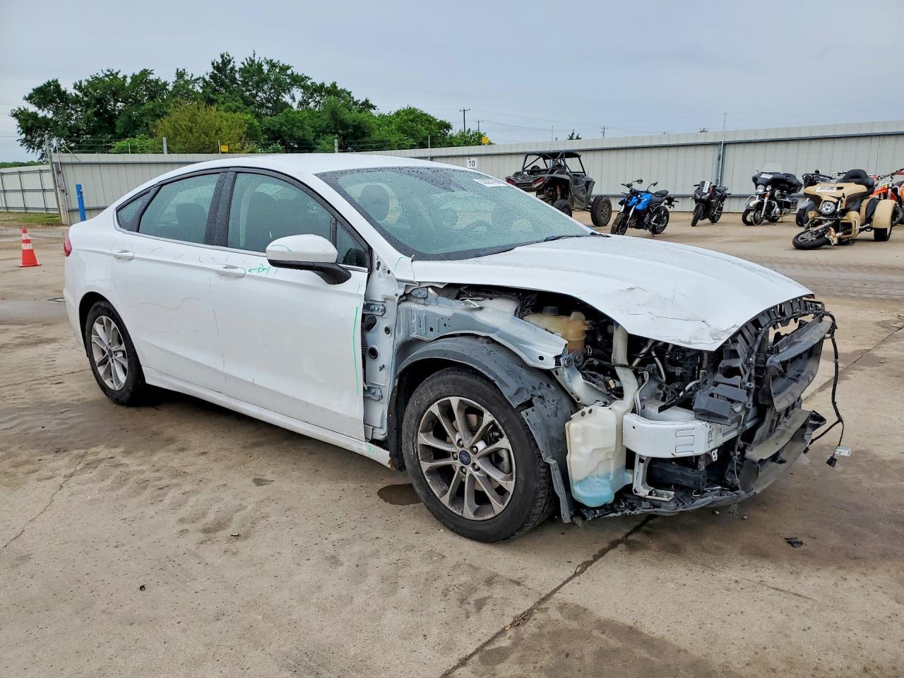 2020 Ford Fusion Se - Image 4