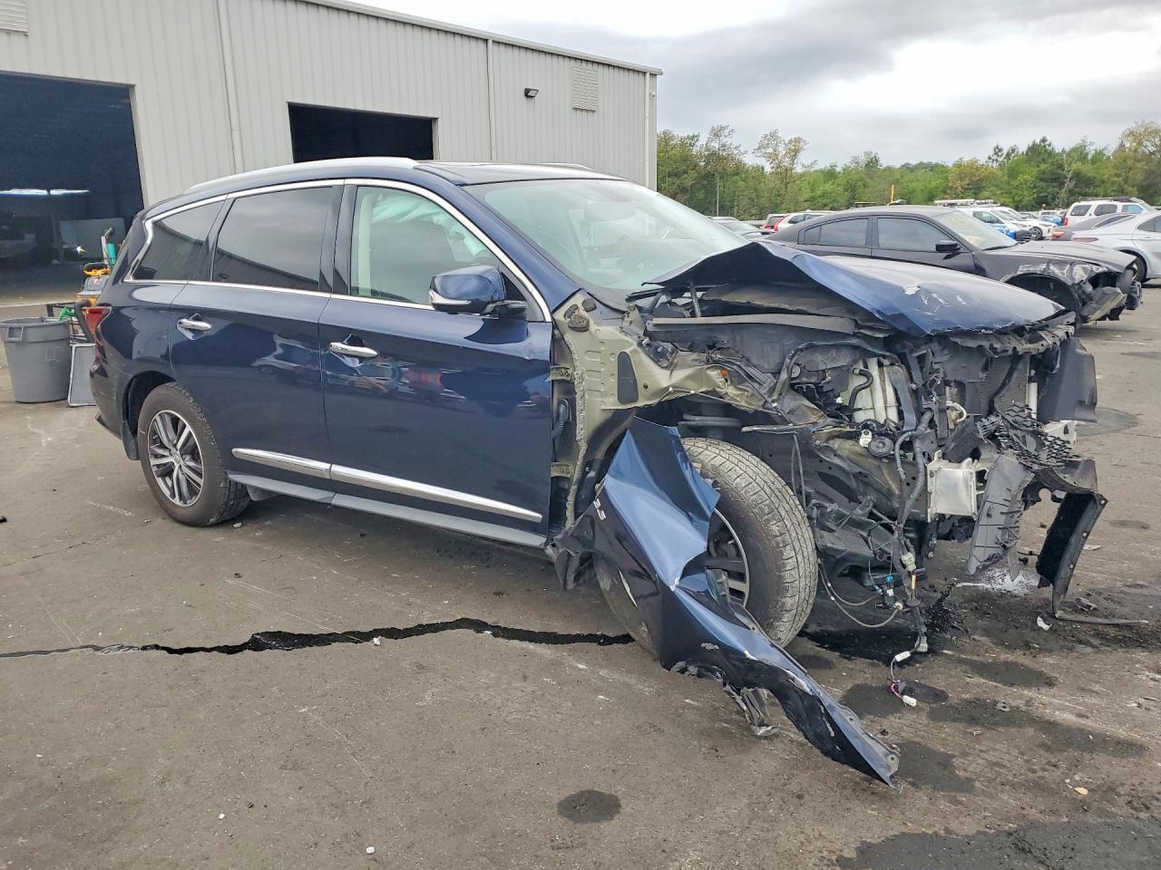 2017 Infiniti Qx60 Base - Фото 4