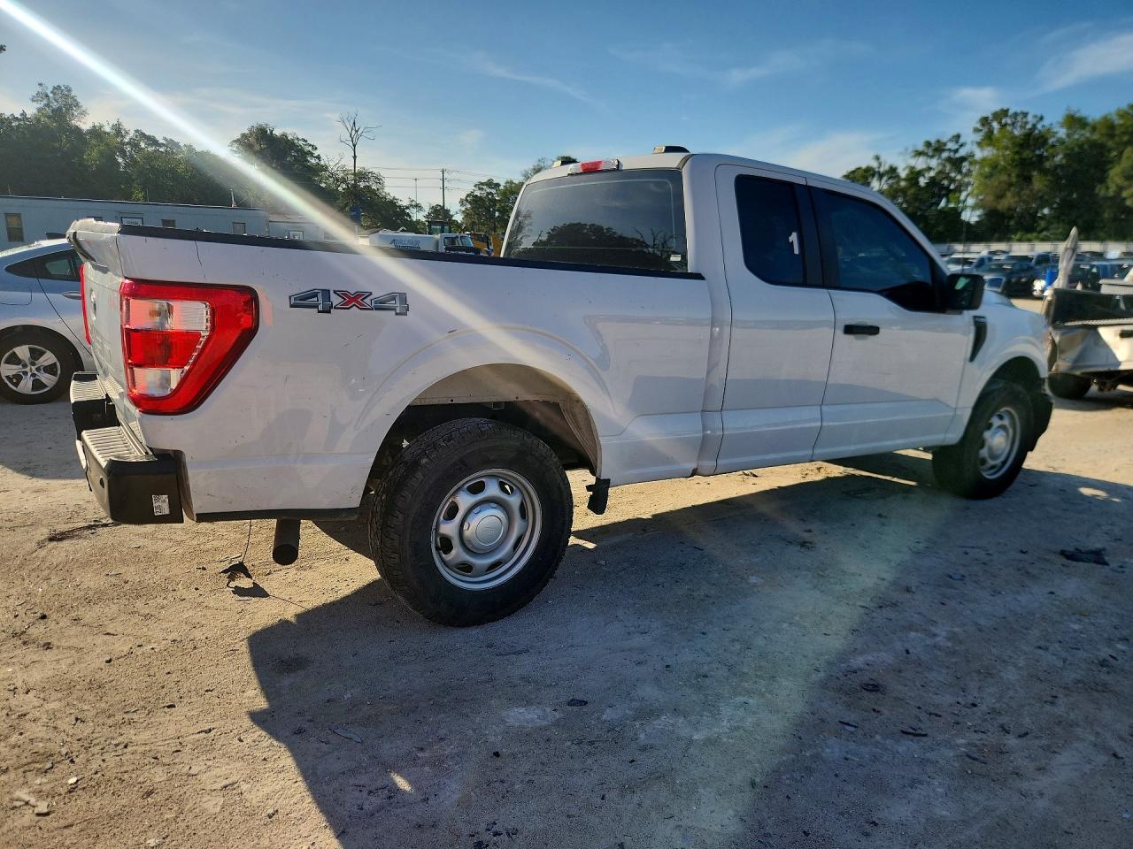 2022 Ford F150 Super Cab - Фото 3