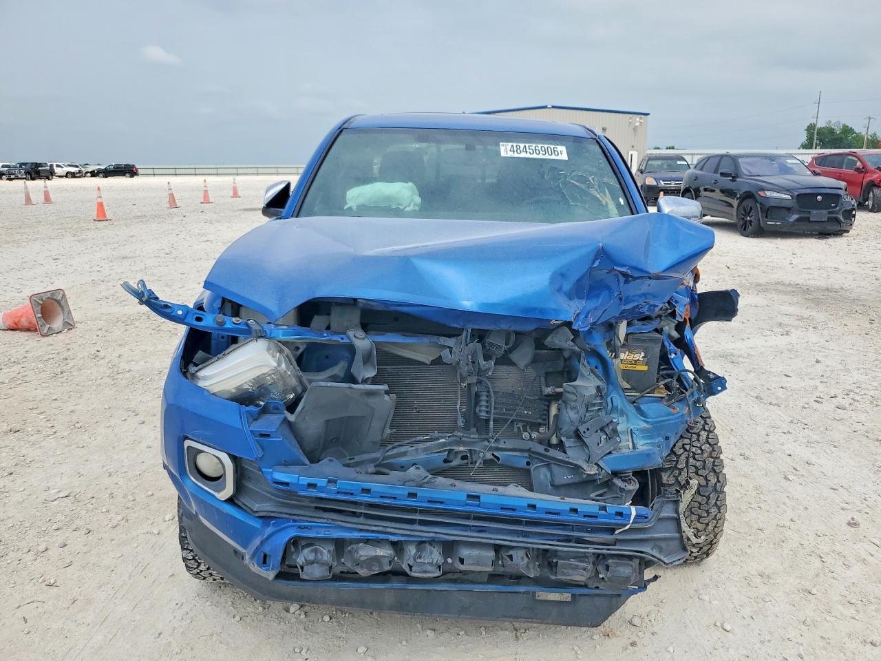 2016 Toyota Tacoma Limited - Image 5