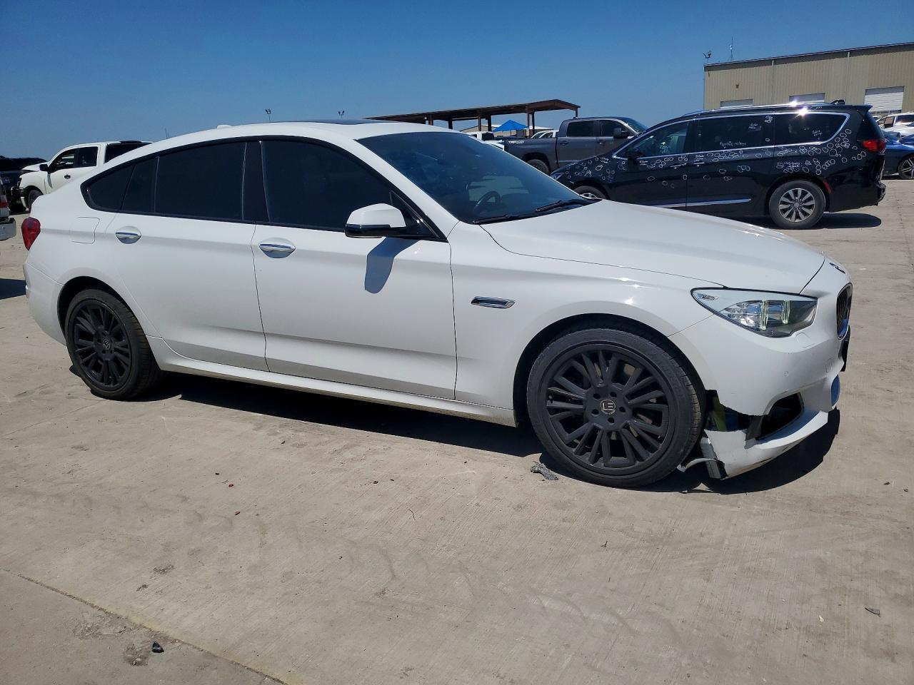2017 BMW 535 Igt - Image 4
