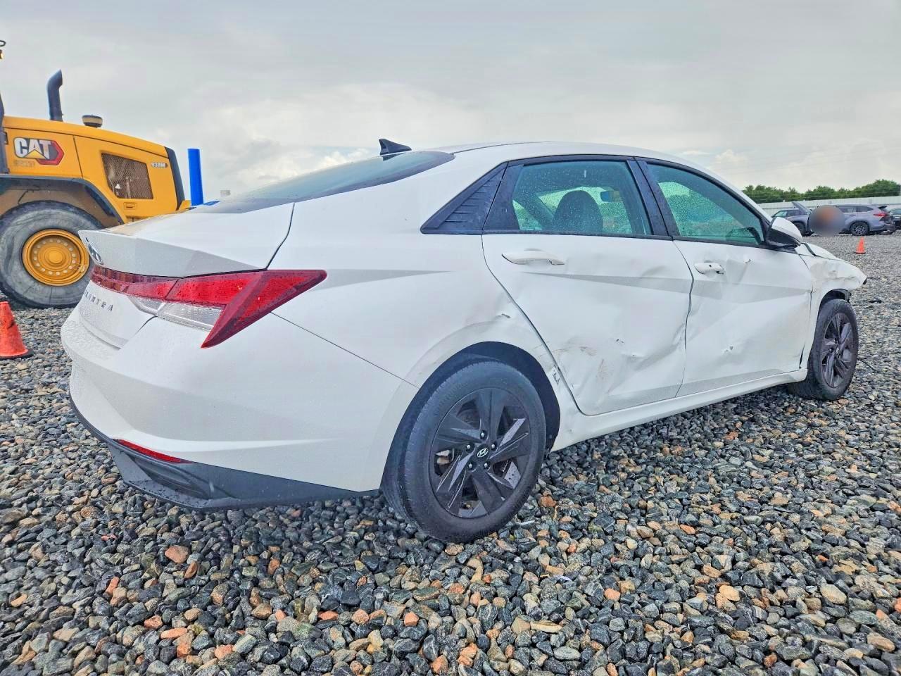 2022 Hyundai Elantra Sel - Image 3
