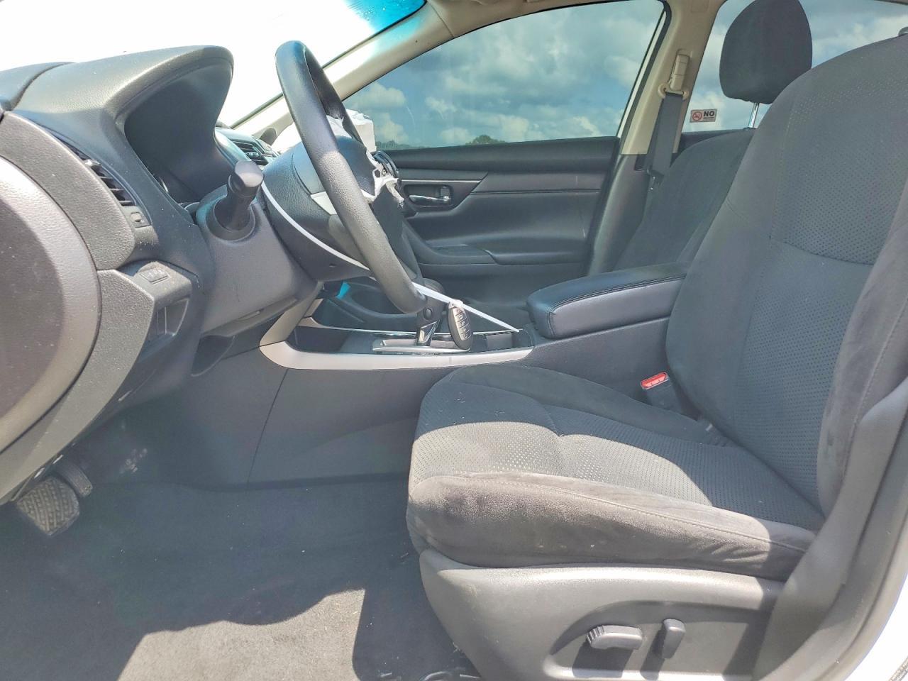 2015 Nissan Altima 2.5 S - Фото 7