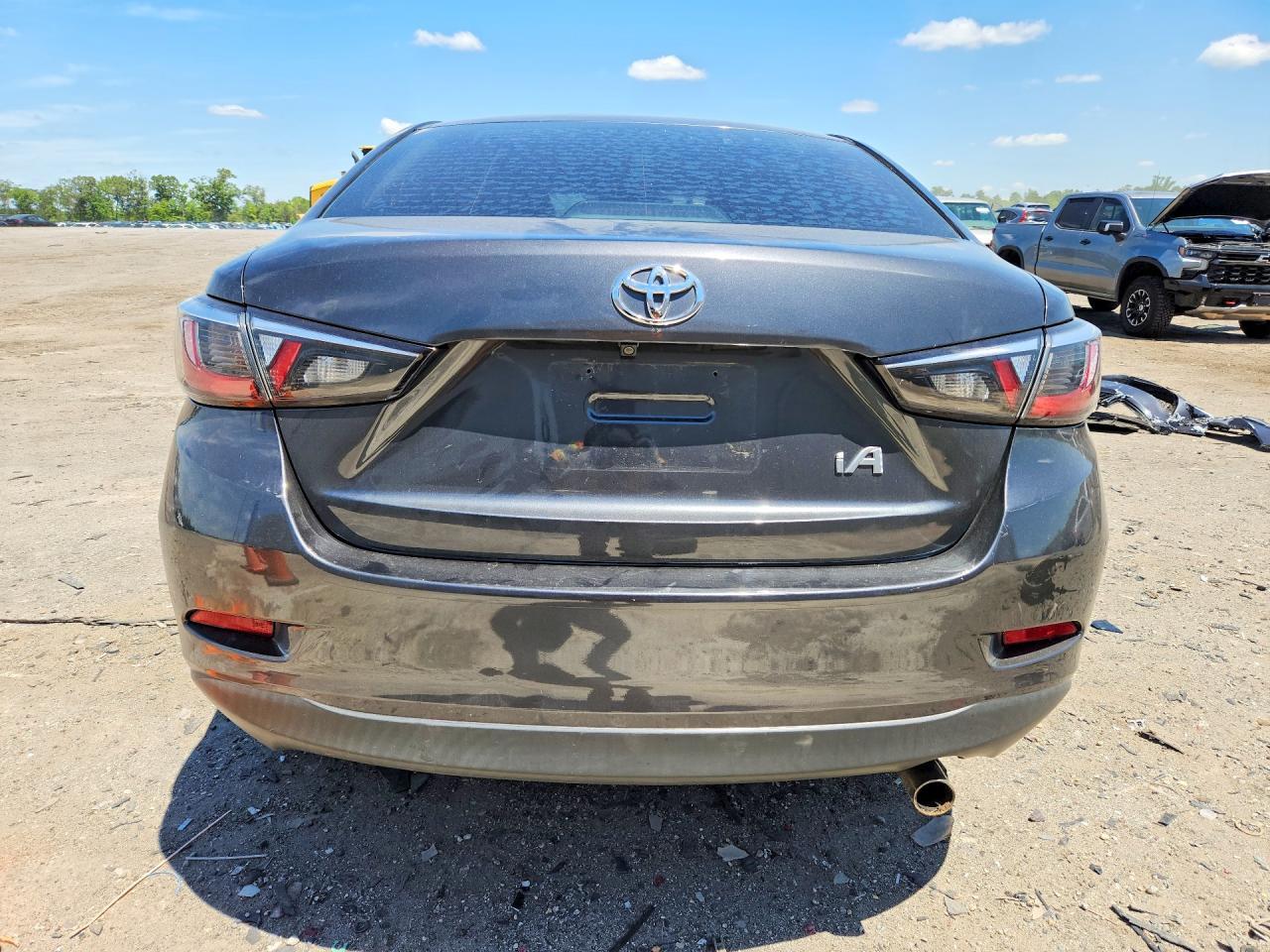 2018 Toyota Yaris - Фото 6
