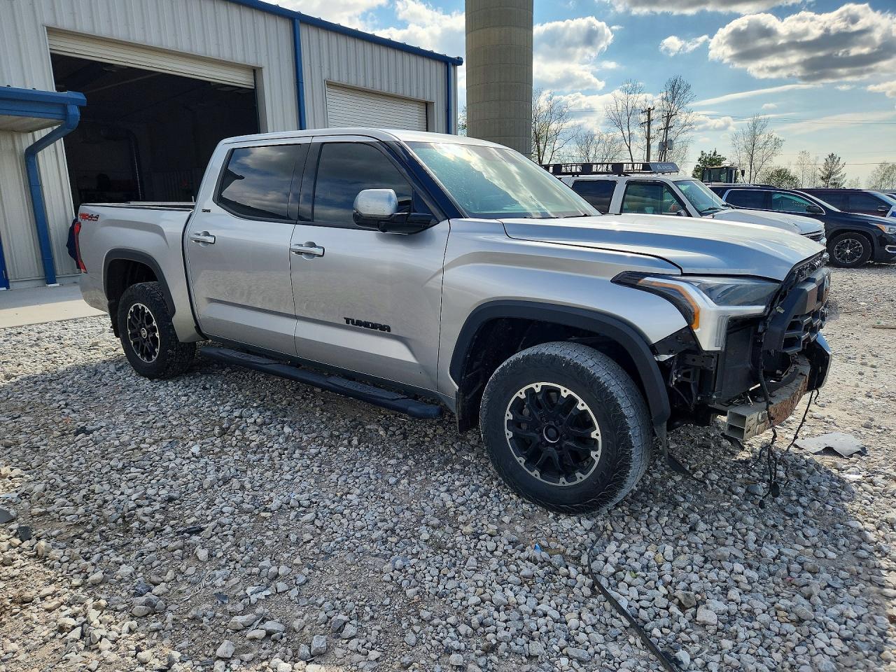 2023 Toyota Tundra Sr5 - Image 4